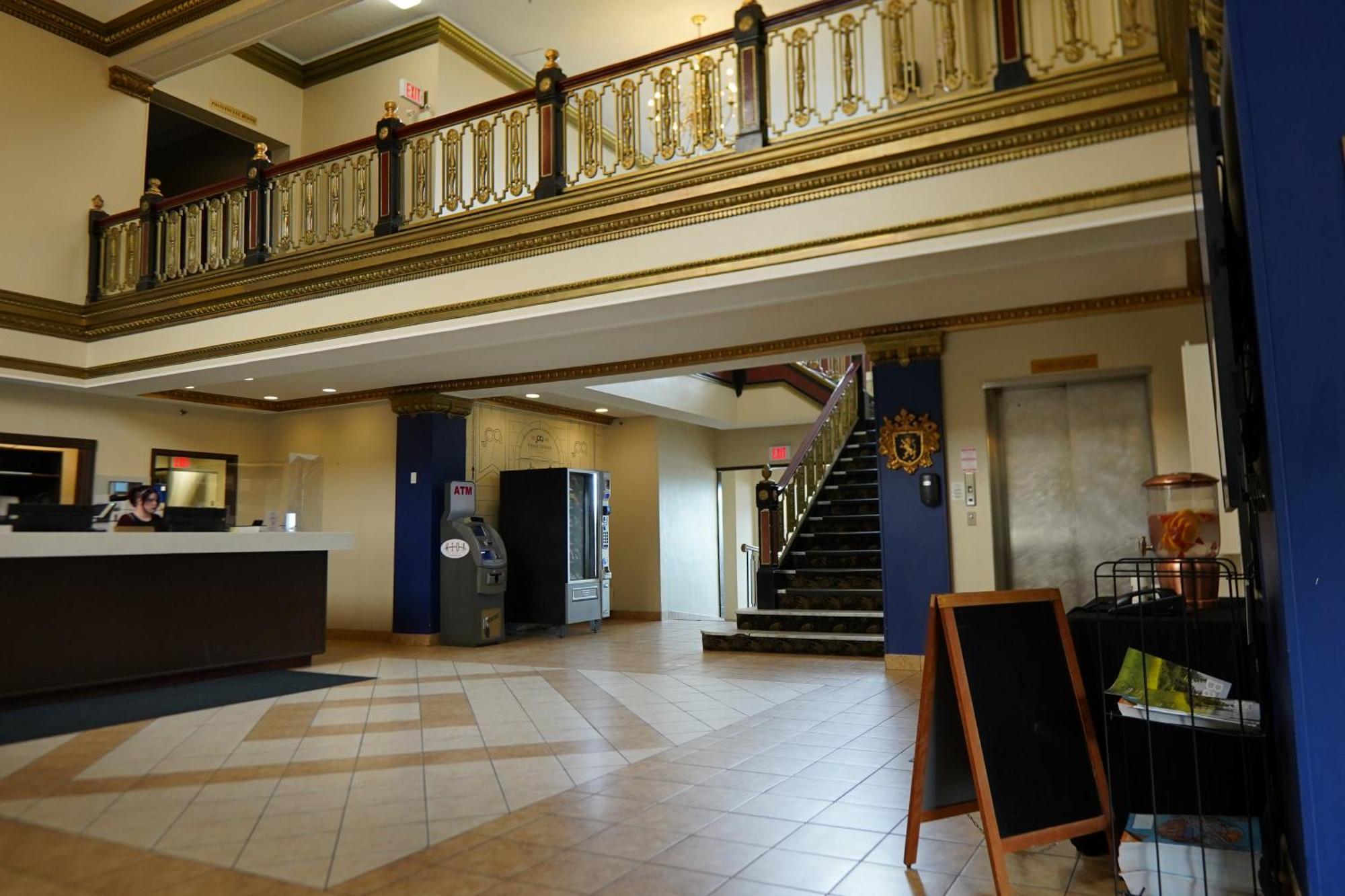 Prince Arthur Waterfront Hotel & Suites Thunder Bay Exteriör bild